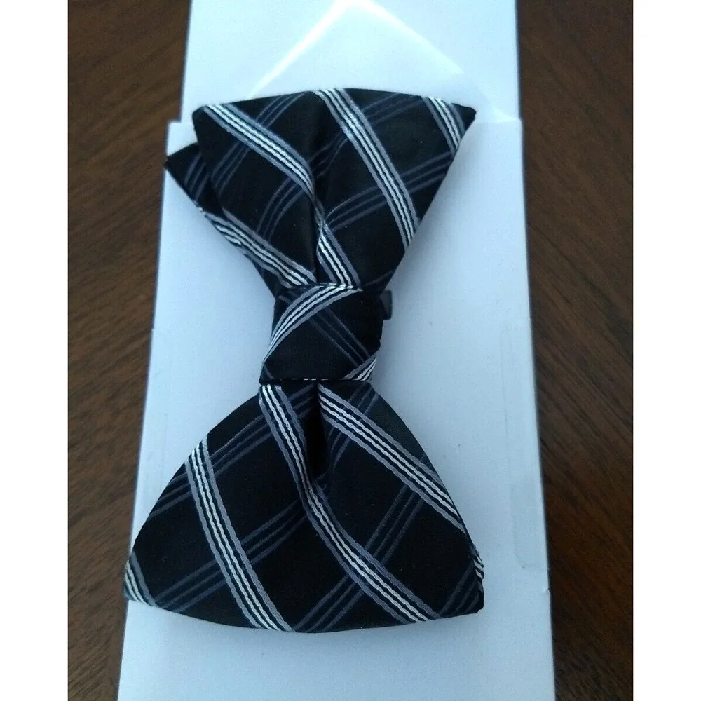 ALFANI SPECTRUM Men's‎ Bow Tie & Pocket Square Black w/ Gray White Stripes NEW - Picture 4 of 11